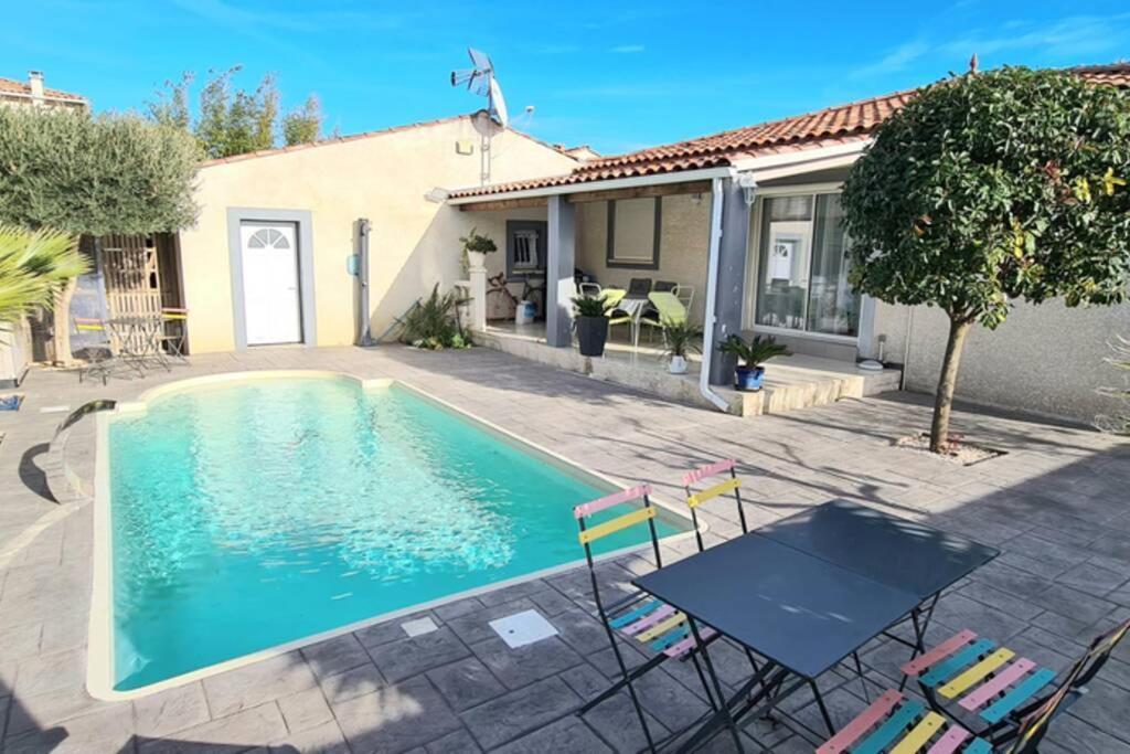 Villa Piscine De La Garrigue Florensac Exterior photo